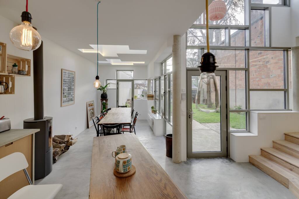 grande salle à manger pour 10 personnes