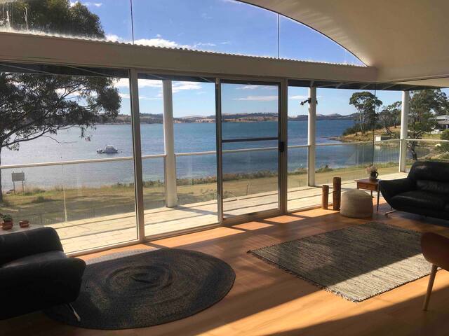 Relaxing Beachfront Holiday gallery image 4