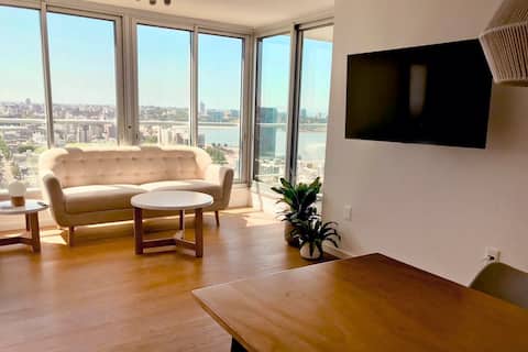 Suitable on 20th floor, 2 bedroom apartment!