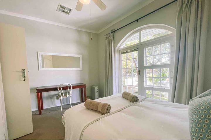 Deuxième chambre avec lit double