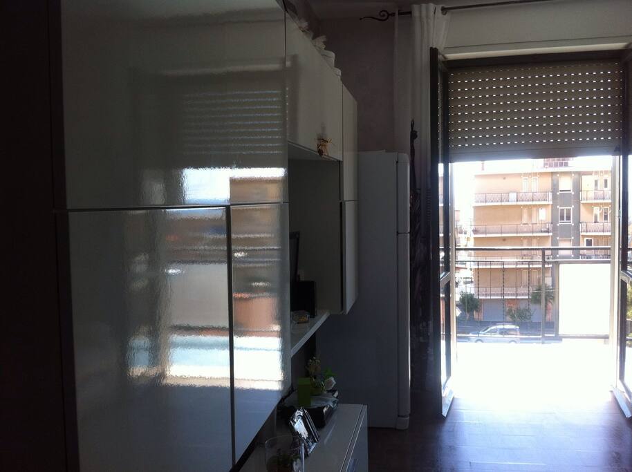 soggiorno e balcone