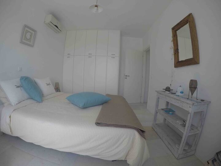 ห้องสำหรับผู้ใหญ่พร้อมเครื่องปรับอากาศ 