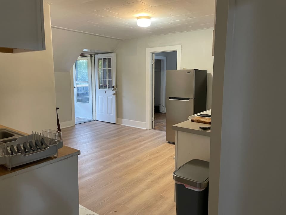 Cozy 2bdrm Apt. Walk  downtown bring your pets — foto 1