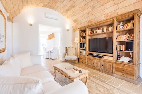 Airbnb con migliori performance: Leukos, charming villa in Salento. a Salve