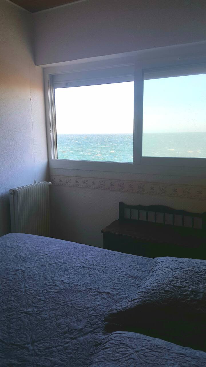 غرفة النوم رقم2
