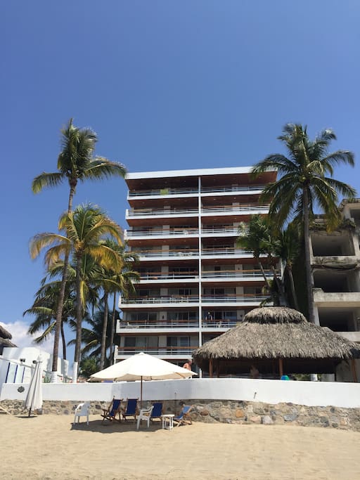 Vista del edificio desde la Playa