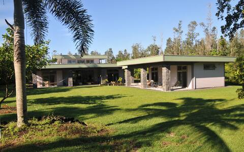 Estate on Tropical Acre - Harmony in Paradise