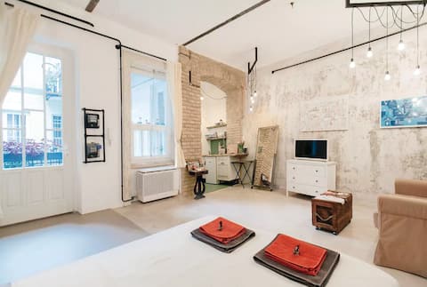 LittleCorner at historic Jewish district A/C