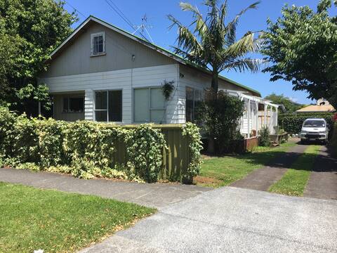 Double Room in Epsom, an Auckland Central Suburb