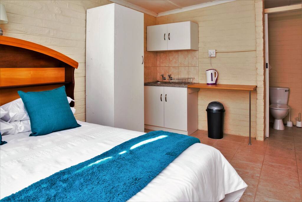 Outside Double en-suite room