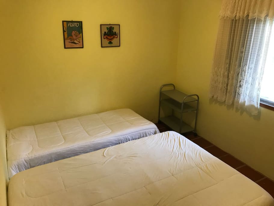 Quarto #1 cama de casal e cama de solteiro