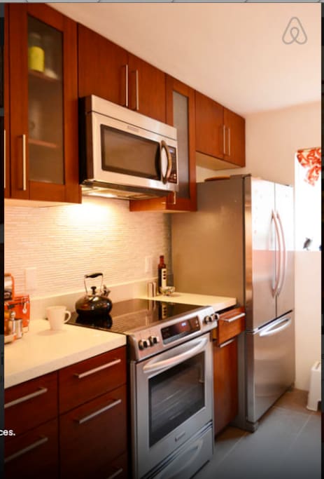 Wonderfully well equipped kitchen.