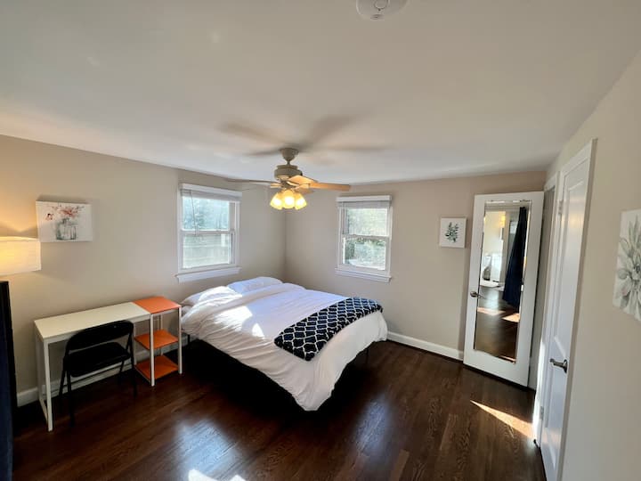 Private Suite Walk To Umd Metro Whole Foods Parks - Montgomery County, MD