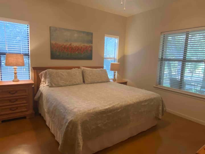 Hlavná spálňa s manželskou posteľou King