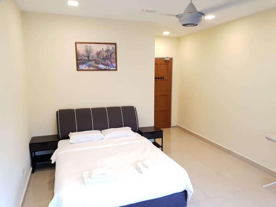 Bedroom 1 (1/3)