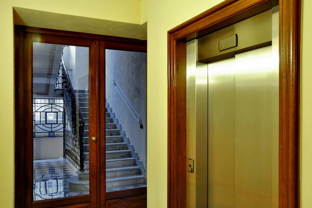 Ingresso con ascensore