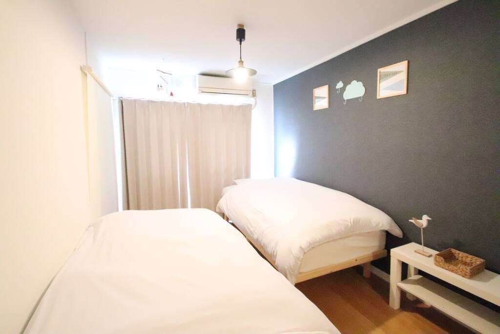 single bed ×2