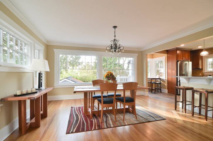 6 Bedroom, Family Friendly Craftsman in Ravenna gallery image 5