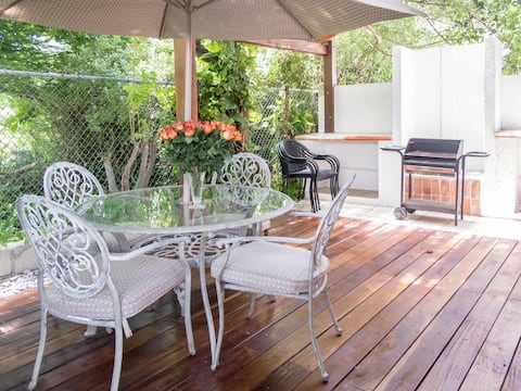 Top performing Airbnb: A house in Cancun in a hotel area in Zona Hotelera