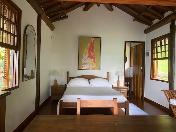 Vlastný apartmán s manželskou posteľou a klimatizáciou 
