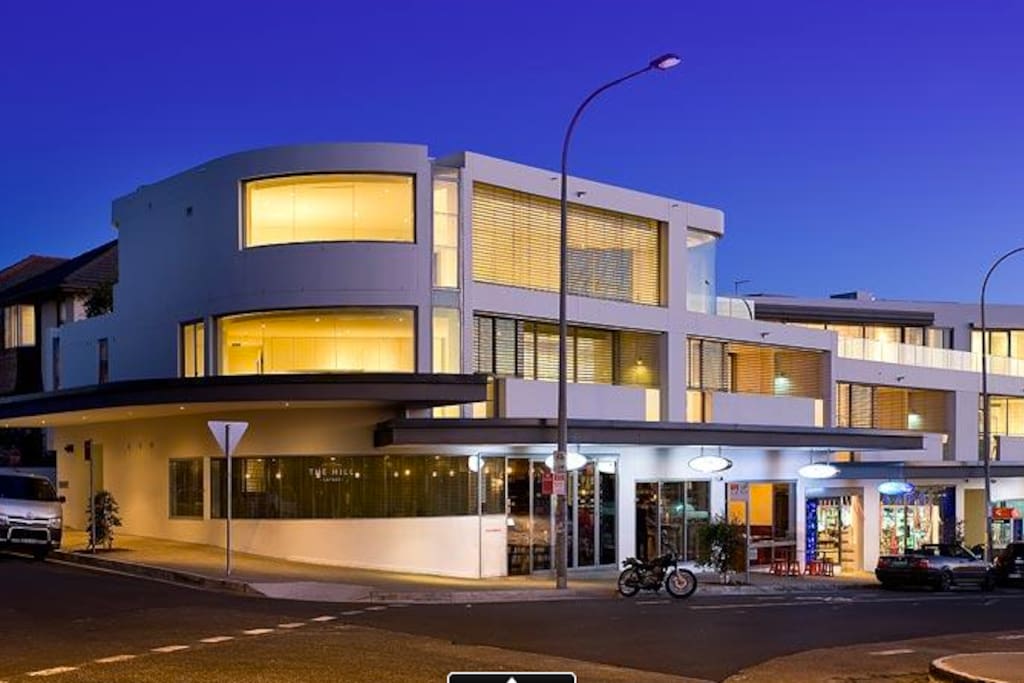 Great building with some epic amenities just downstairs