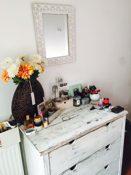 Vintage dresser for your essentials