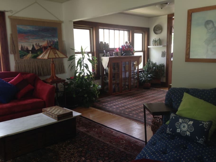 Comfortable living-room with pull out couch.