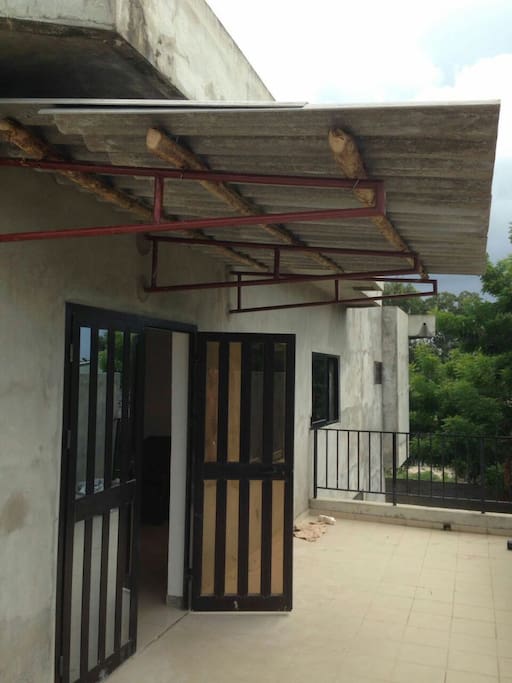 Balcon de 30 m2 pour réception