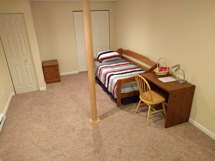 Spacious Basement Room