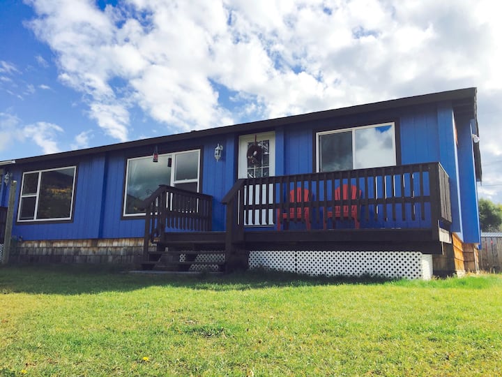 Hiker House: Two Bedroom Fully Furnished Home