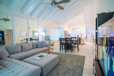 2 BR beach condo resort with pool and ocean views