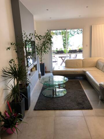 ❤️T4 Lyon Saint Louis★Metro B & D Saxe 500m 6min★ gallery image 5