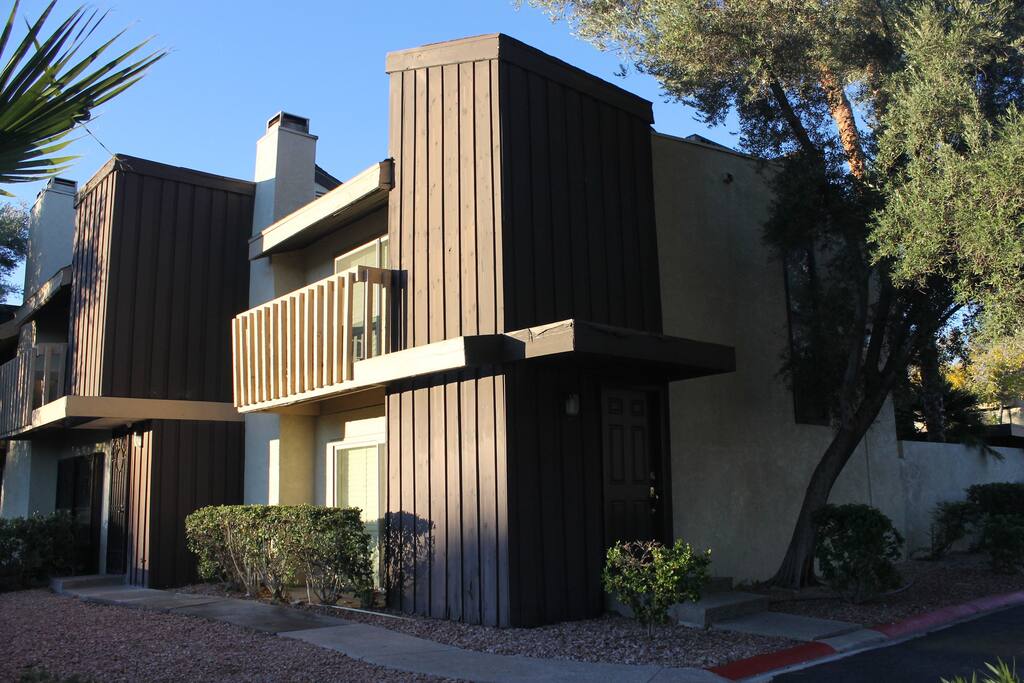 Listing Exterior - Front