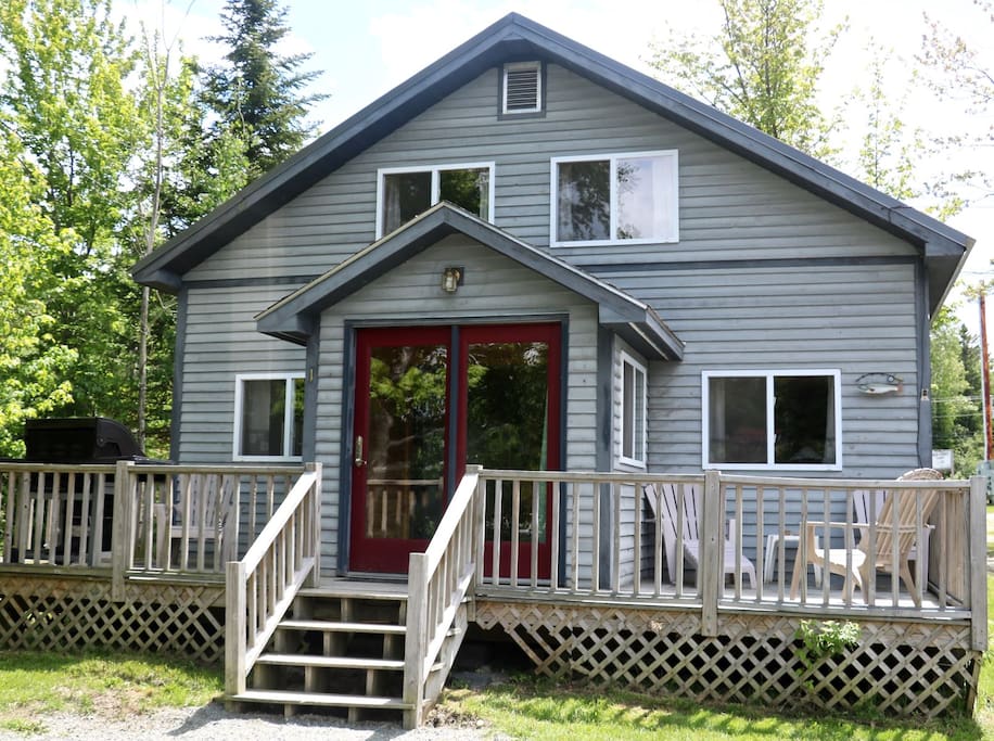 Open Waterfront Deck and BBQ
