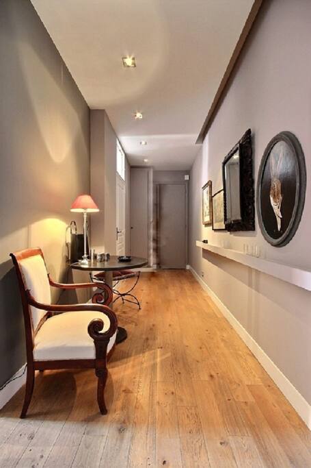 Entrance: The 10 square meters entrance hall leads directly to the living room, the bedroom #4 and the bathroom #3.