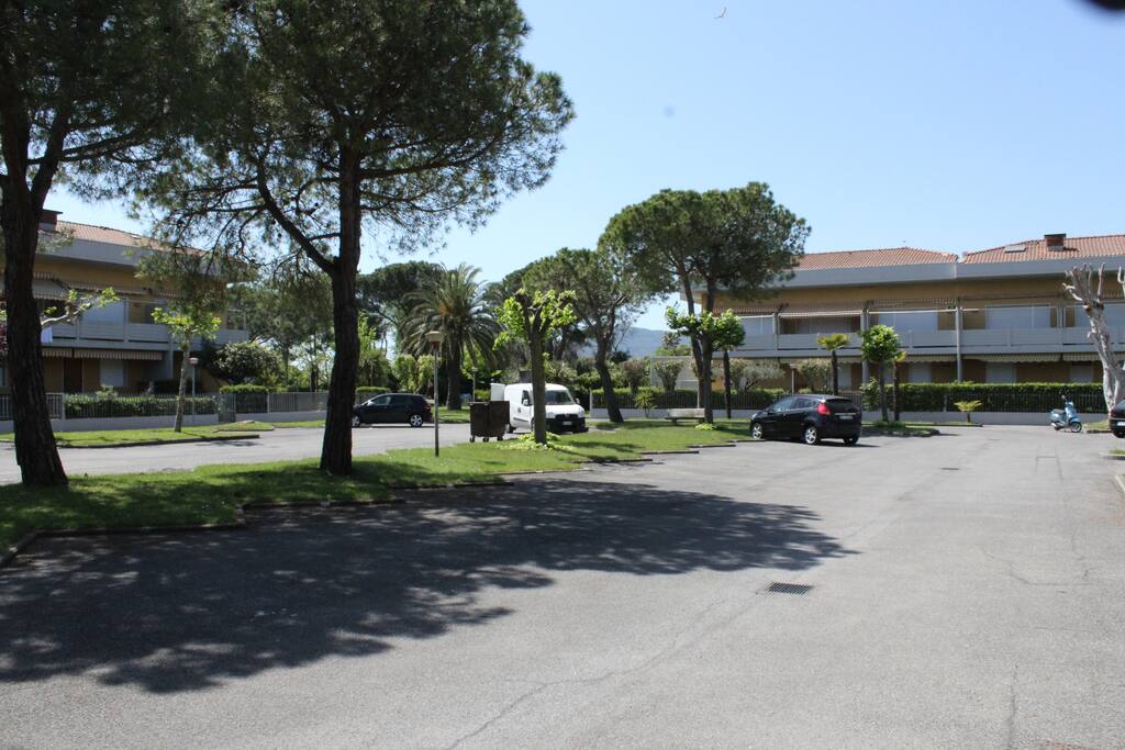 Parcheggio privato e riservato ad una macchina ad appartamento