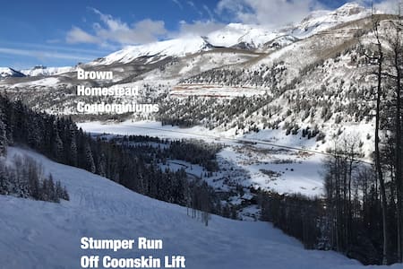 1 MILE TO LIFT 7 & TOWN!, SUNNY, QUIET, AMPLE PKG!