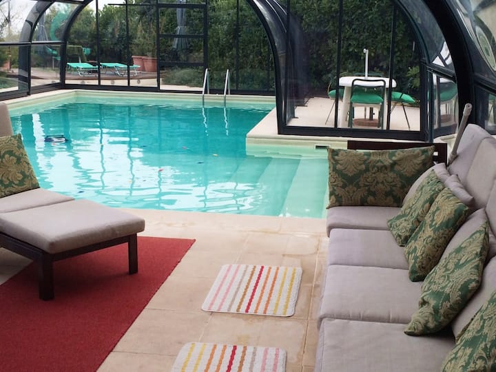 Swimming pool and stunning panorama. What else?