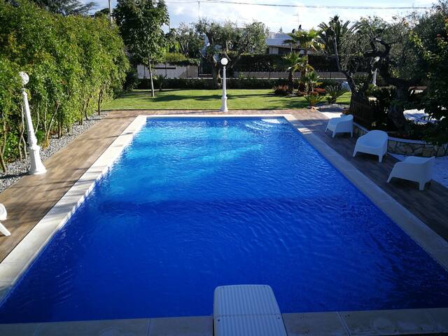 Villa Iris con Piscina a Castellana Grotte gallery image 3