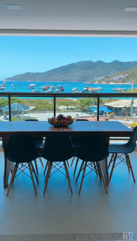 Oceanfront apartment in a beachfront resort