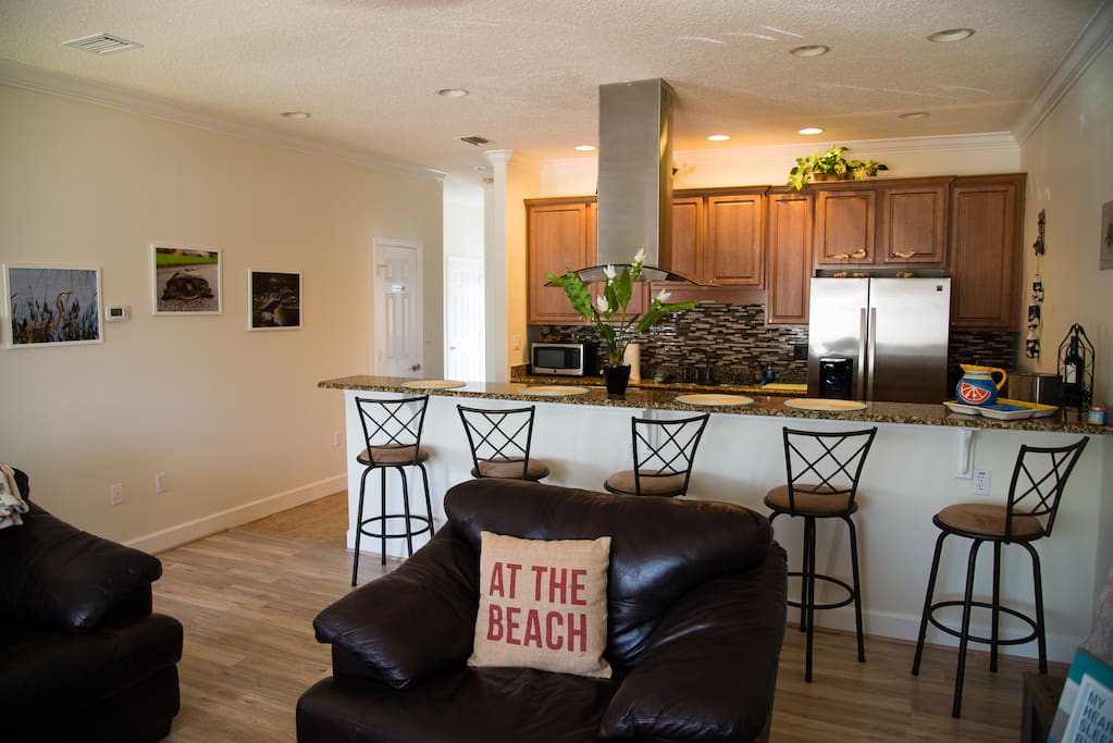 Living room & kitchen