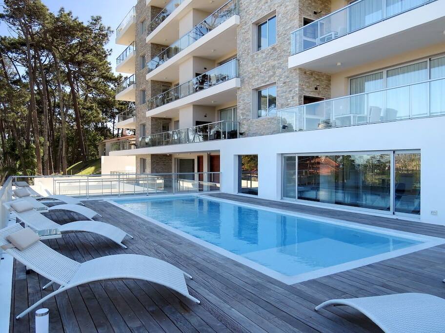 Piscina con Solarium