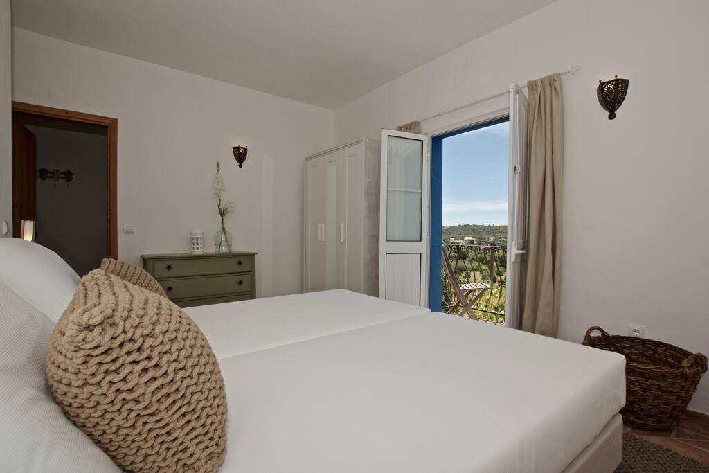 Beautiful, rustic Bed & Breakfast Bed and breakfasts for Rent in São