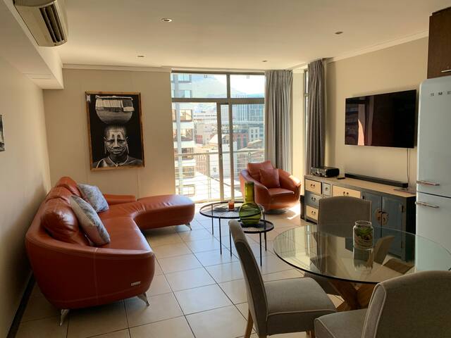 Luxury city central, lion’s head view apartment