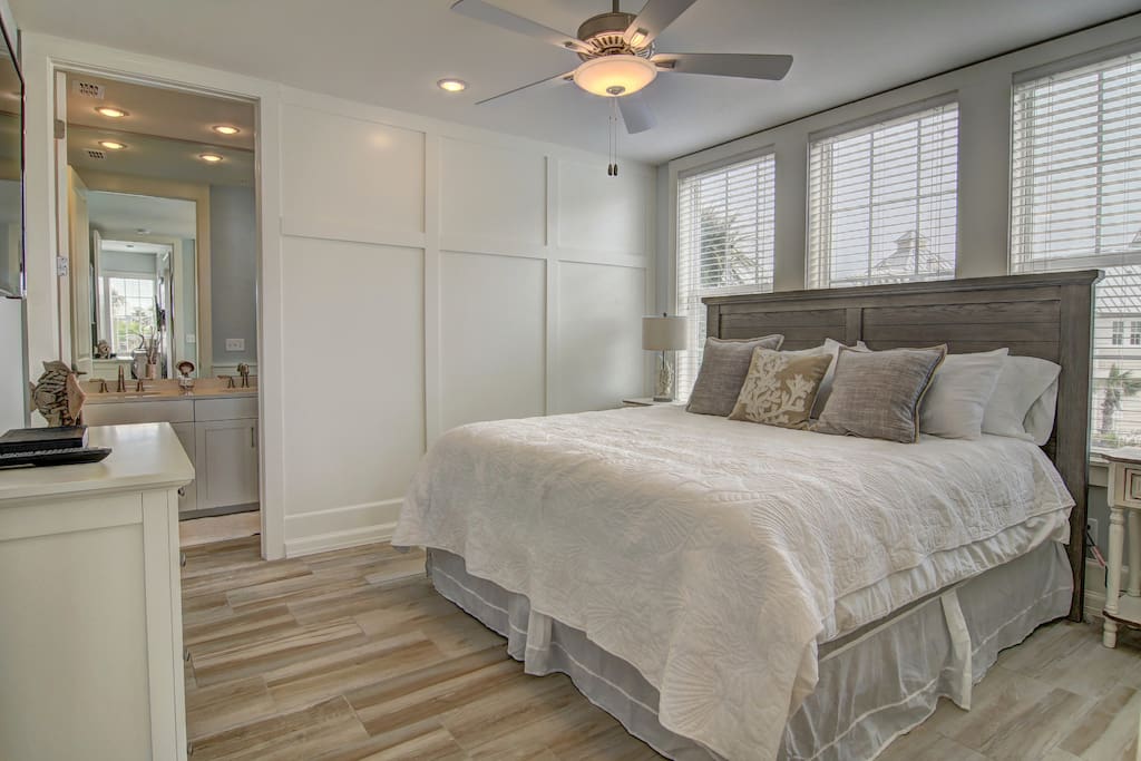 Ocean Pearl TC 10205-Bedroom