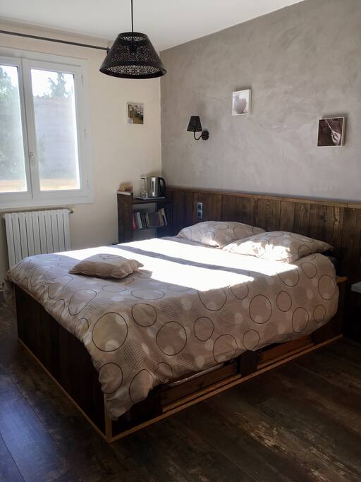 Chambre lit double (140/190)