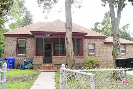 Frank and Edna's Place