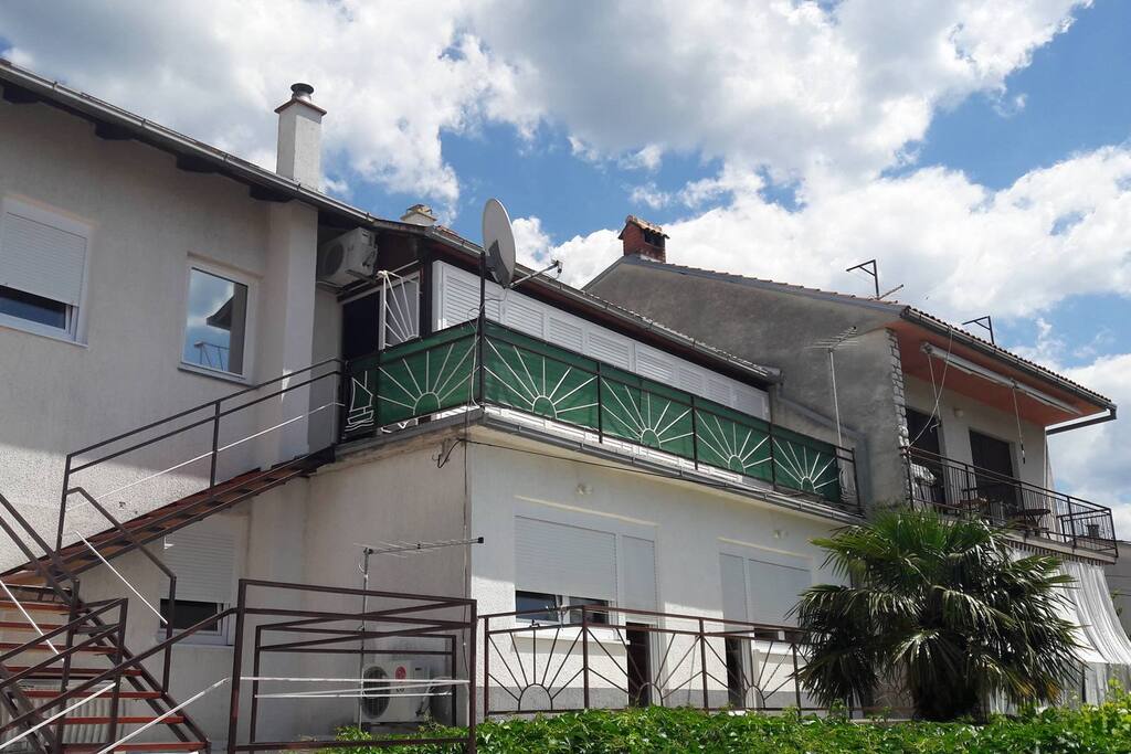 Naš apartman nalazi se na vrhu.