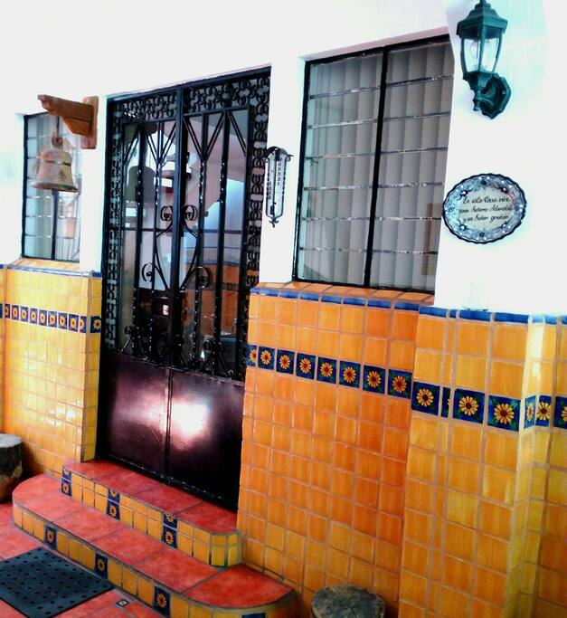 Entrada al departamento / Apartment entrance