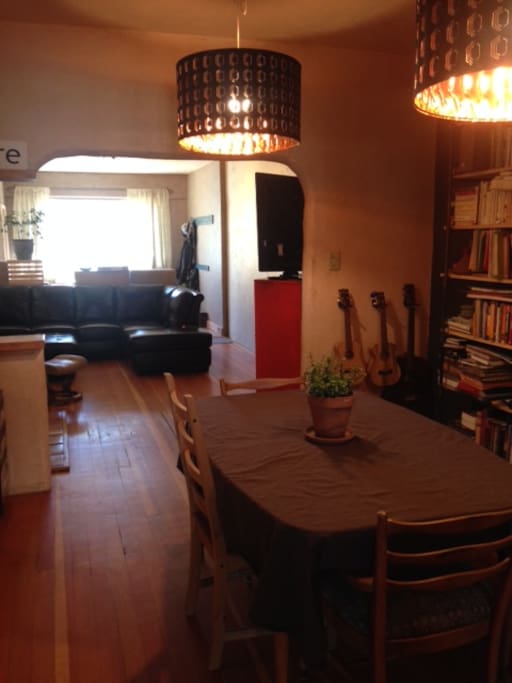 Dining room.